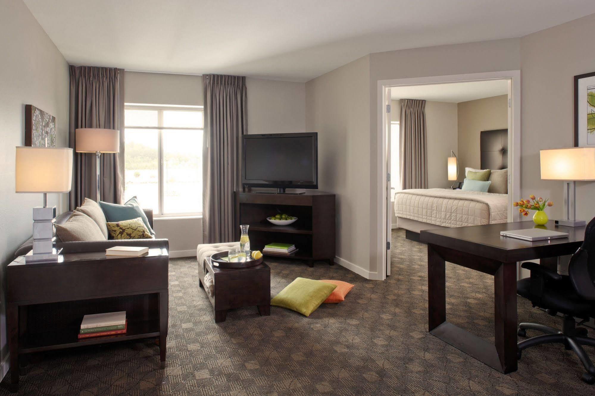 Hyatt House Shelton Hotel Room photo